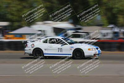 media/Oct-02-2022-24 Hours of Lemons (Sun) [[cb81b089e1]]/1020am (Front Straight)/